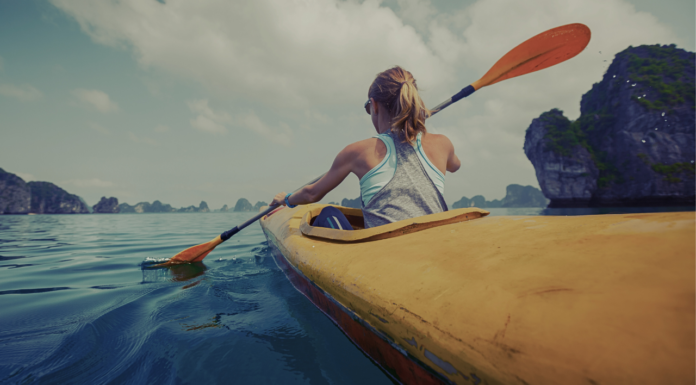 The Hottest Women’s Kayaking Gear of 2023: Complete Guide woman kayaking